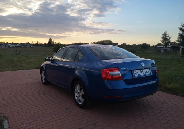 Skoda Octavia cena 43665 przebieg: 179900, rok produkcji 2017 z Łomża małe 301